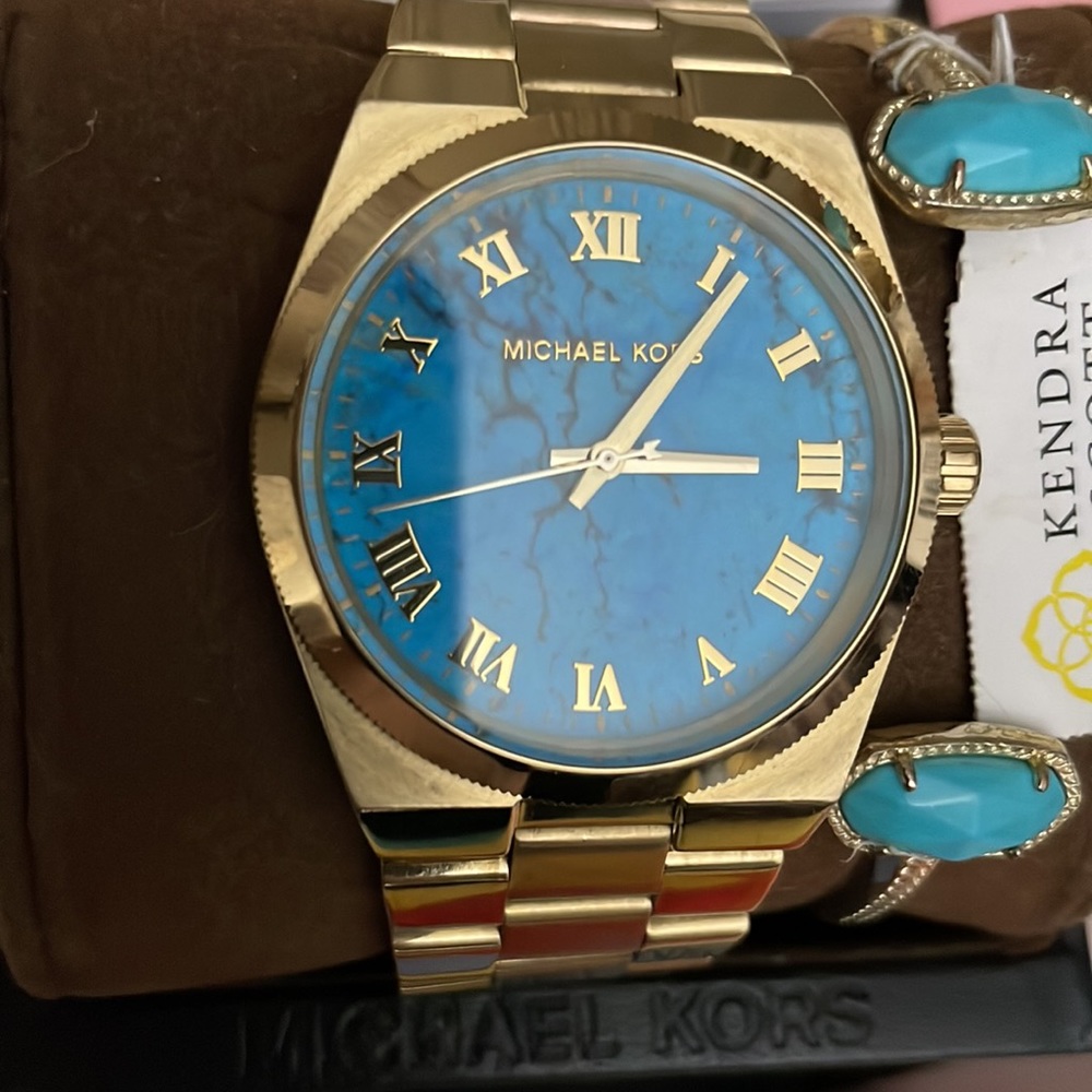 Watch was sold! Kendra Scott Bracelet AVAILABLE